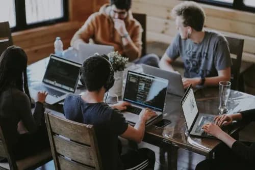 How Application Tracking Systems Can Solve Recruiting Challenges?